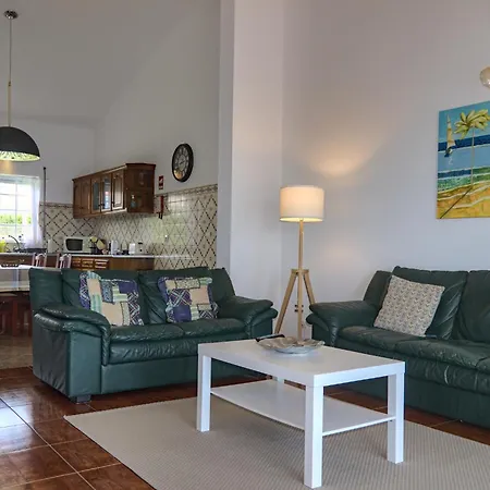Bay Al Apartment