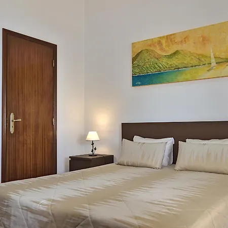Bay Al Apartment Porto Martins