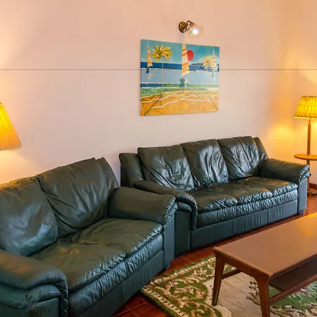 Bay Apartment *