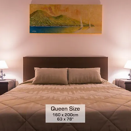 Bay Apartment *