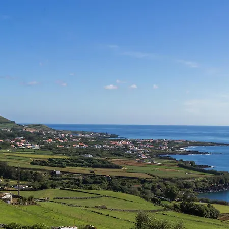 Bay Al * Porto Martins